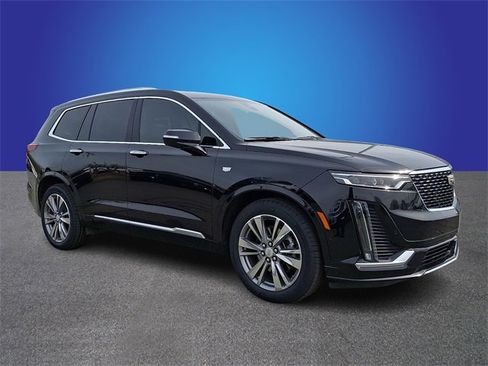 Used 2022 Cadillac XT6 Premium Luxury w/ Platinum Package image 3