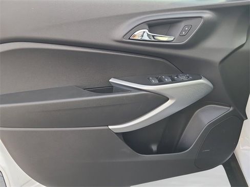 New 2026 Chevrolet Trax LS image 18