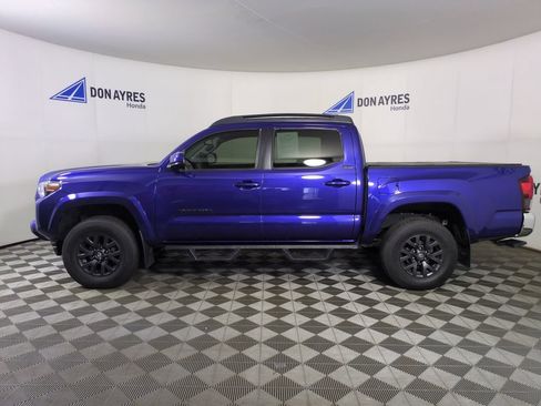 Used 2023 Toyota Tacoma SR5 AWD/4WD image 2