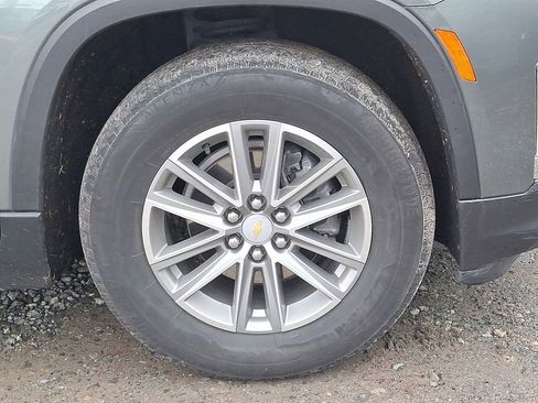 Used 2023 Chevrolet Traverse LT image 33
