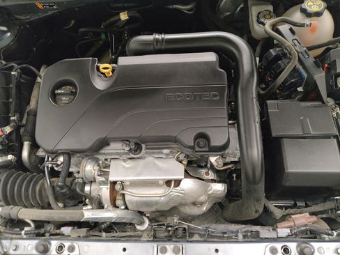 Used 2021 Chevrolet Malibu RS FWD image 30