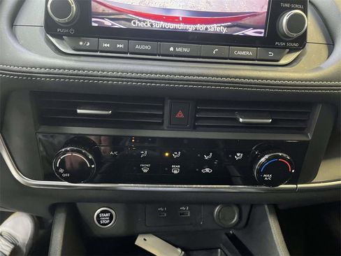 Certified 2023 Nissan Rogue S image 19