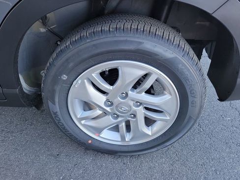 New 2026 Hyundai Venue SE image 22