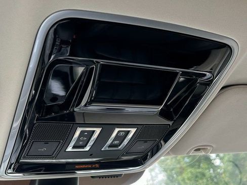 Used 2016 Land Rover Range Rover Supercharged image 35