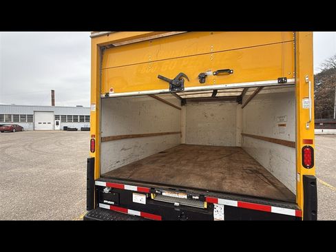 Used 2021 GMC Savana 3500 Extended w/ Power Convenience Package image 19