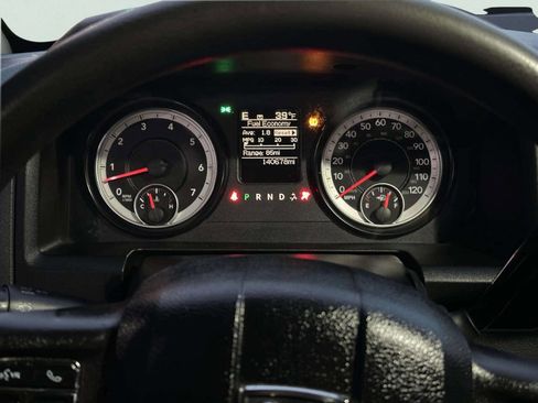 Used 2014 RAM 1500 ST w/ SXT Appearance Group image 21