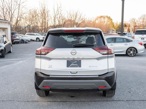 Used 2023 Nissan Rogue SV AWD/4WD image 11