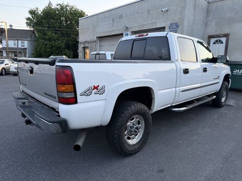 Used 2005 GMC Sierra 2500 SLE w/ Heavy-Duty Power Package AWD/4WD image 6
