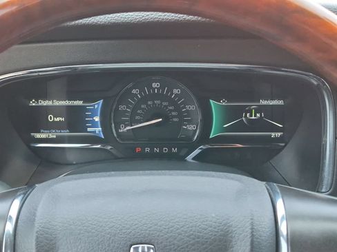 Used 2017 Lincoln Navigator Select AWD/4WD image 34