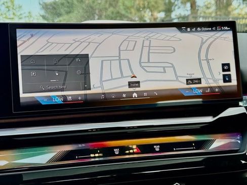 New 2026 BMW i5 eDrive40 w/ Premium Package RWD image 24