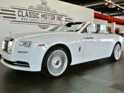 Used 2019 Rolls-Royce Dawn image 6