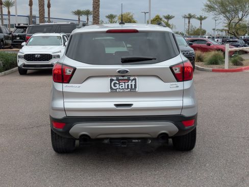 Used 2019 Ford Escape SEL image 4