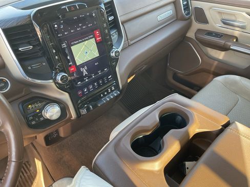 Used 2020 RAM 1500 Laramie image 10