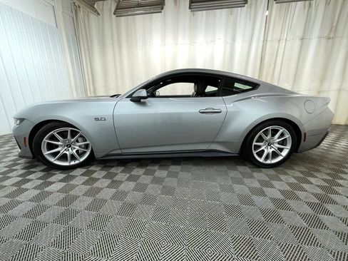 Used 2024 Ford Mustang GT Premium RWD image 15