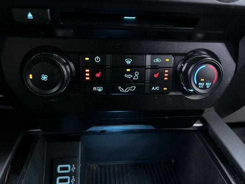 Used 2018 Ford F150 XLT w/ Equipment Group 302A Luxury AWD/4WD image 24