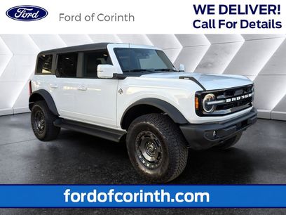 New 2025 Ford Bronco Outer Banks w/ Sasquatch Package