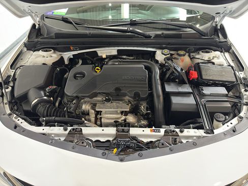 Used 2024 Chevrolet Malibu LT FWD image 32