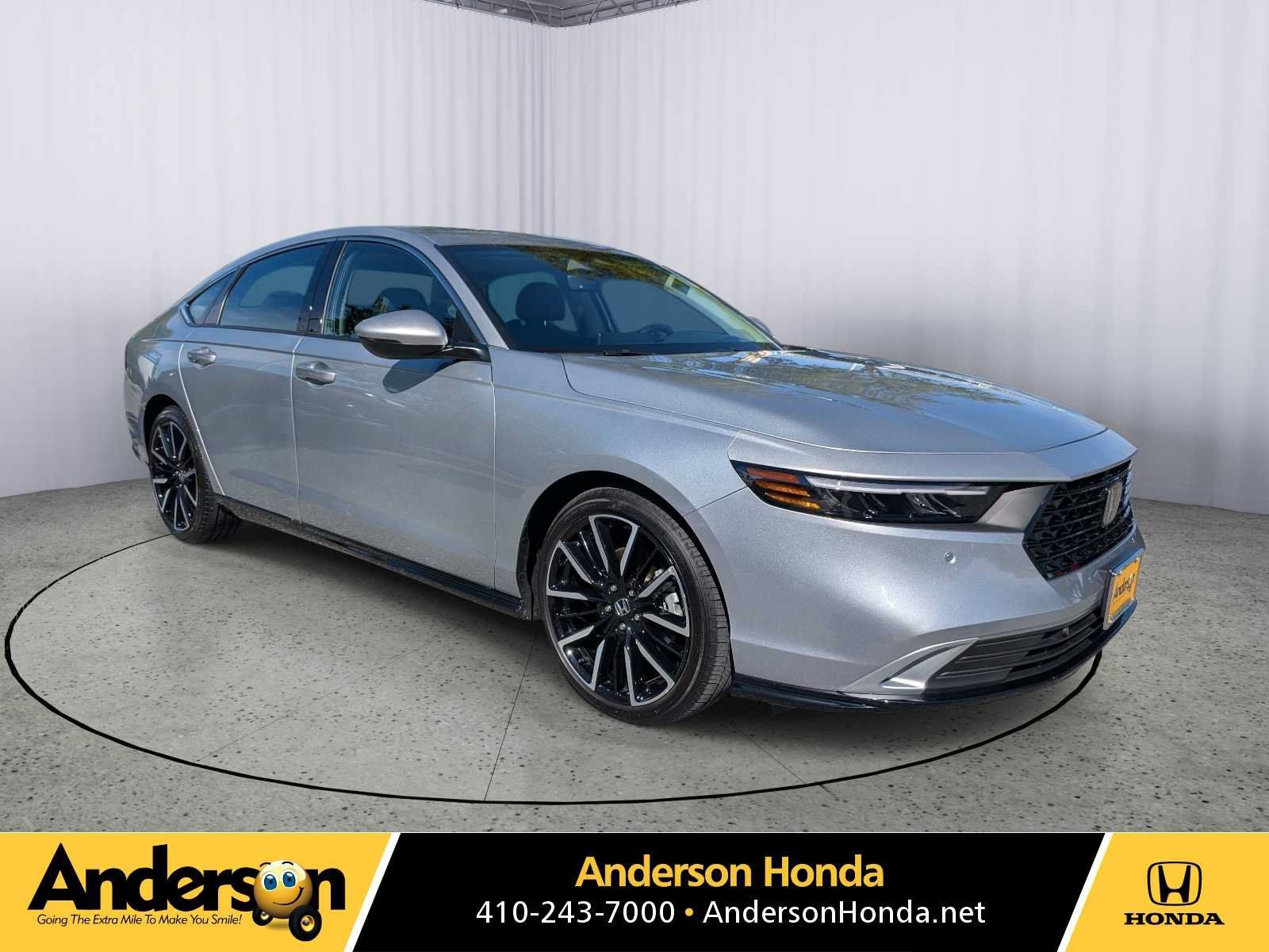 Used 2024 Honda Accord Touring image 1