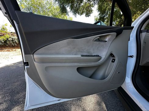 Used 2013 Chevrolet Volt Premium w/ Premium Trim Package image 14