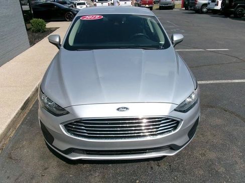 Used 2019 Ford Fusion SE AWD/4WD image 3