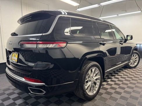 Used 2021 Jeep Grand Cherokee L Summit w/ Luxury Tech Group V AWD/4WD image 4