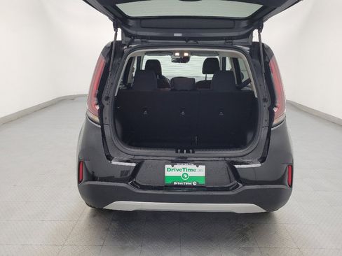 Used 2025 Kia Soul LX image 29