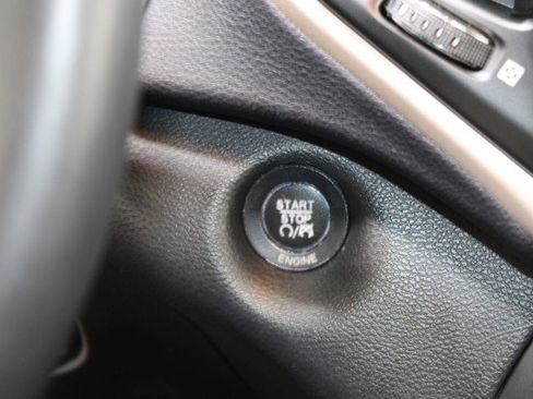 Used 2014 Jeep Cherokee Limited image 46