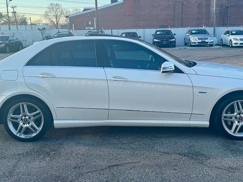 Used 2012 Mercedes-Benz E 550 4MATIC Sedan image 5