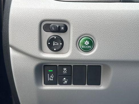 Used 2017 Honda Pilot EX-L image 28