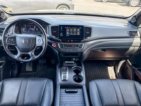 Used 2023 Honda Passport TrailSport image 9