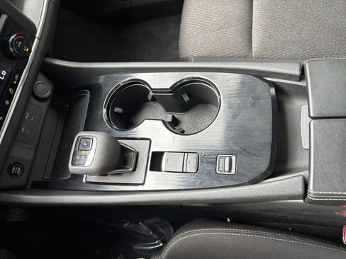 Used 2025 Nissan Rogue SV FWD image 42