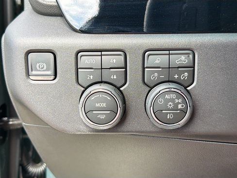 Used 2026 Chevrolet Silverado 1500 LT Trail Boss w/ Safety Package AWD/4WD image 20