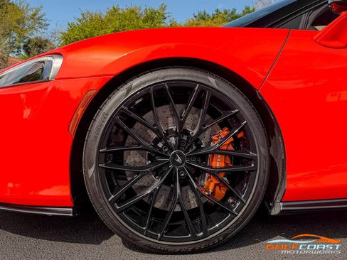 Used 2023 McLaren GT image 42
