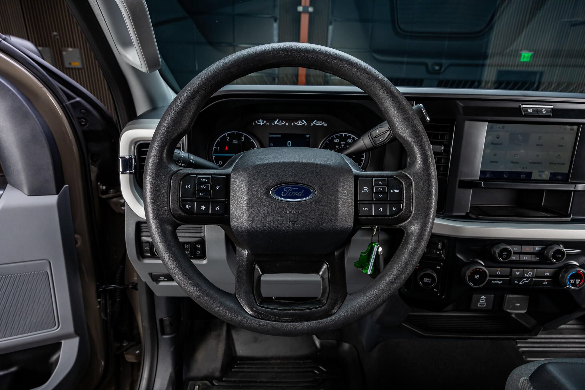 Used 2026 Ford F350 XLT w/ 360-Degree Camera Package AWD/4WD image 18