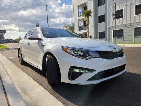 Used 2019 Kia Optima SX image 4
