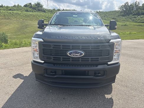 New 2026 Ford F250 XL w/ 360-Degree Camera Package AWD/4WD image 8