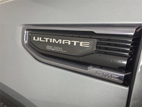 Certified 2023 GMC Sierra 1500 Denali Ultimate image 9