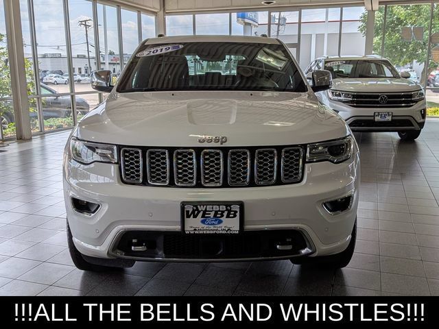Used 2019 Jeep Grand Cherokee Overland AWD/4WD image 3