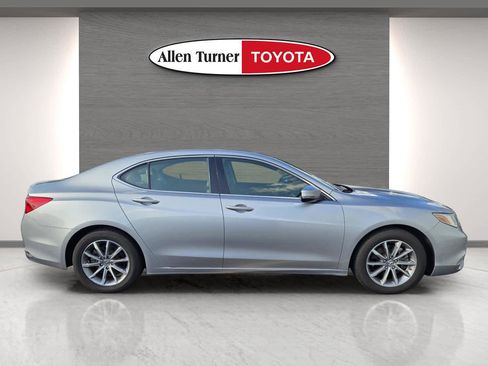 Used 2018 Acura TLX FWD image 5