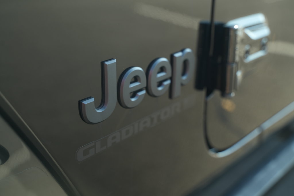 Used 2024 Jeep Gladiator Sport AWD/4WD image 43