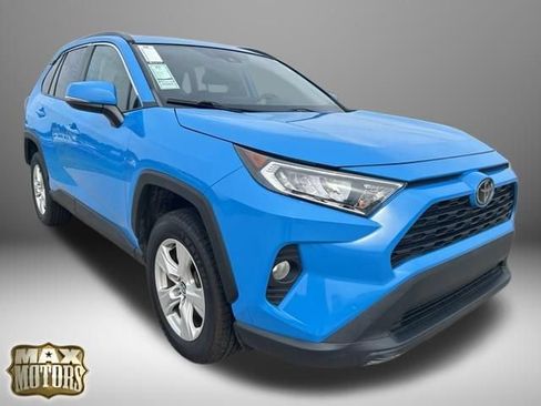 Used 2021 Toyota RAV4 XLE FWD image 13