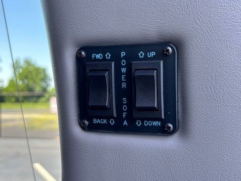 Used 2021 GMC Savana 2500 w/ Enhanced Convenience Package RWD image 11