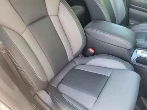 Used 2023 Subaru Ascent Onyx Edition AWD/4WD image 22