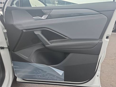 New 2026 Volkswagen Tiguan SE R-Line AWD/4WD image 28