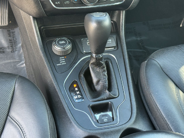 Used 2019 Jeep Cherokee High Altitude AWD/4WD image 22