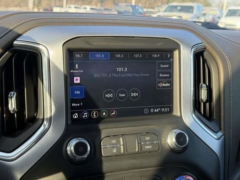 Used 2020 GMC Sierra 1500 SLT w/ SLT Premium Plus Package image 28