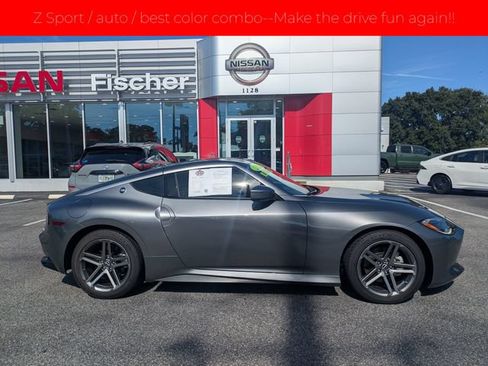Certified 2025 Nissan Z Sport w/ Floor Mat Package RWD image 3