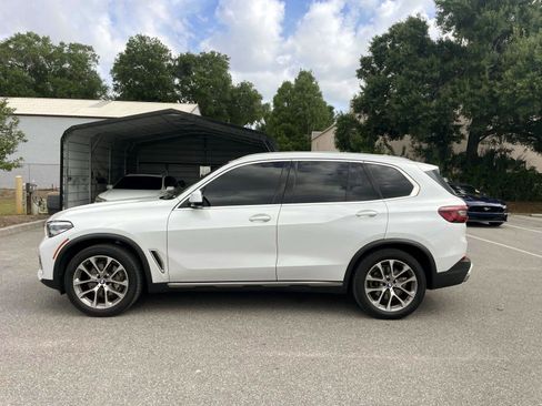 Used 2021 BMW X5 xDrive40i w/ Premium Package AWD/4WD image 2