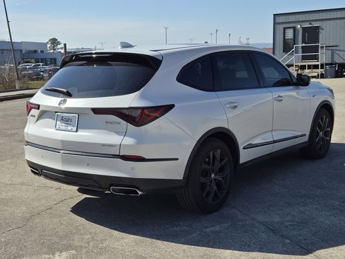 Used 2023 Acura MDX A-Spec image 4