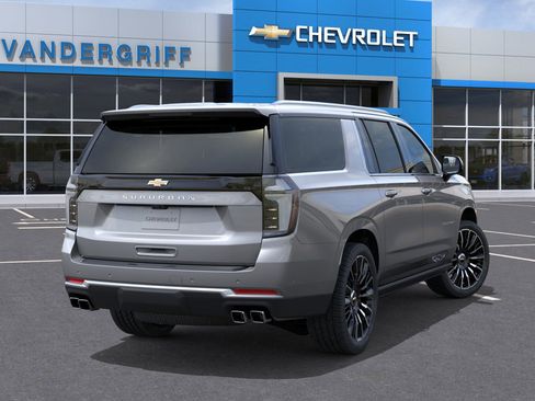 New 2026 Chevrolet Suburban High Country image 30